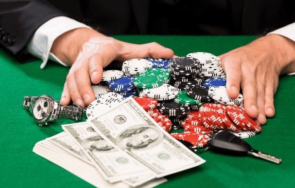 Comparison of sinartogel slot app and browser interface layouts on mobile screens
